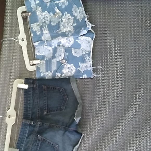 Size 7 junior - Picture 2 of 9